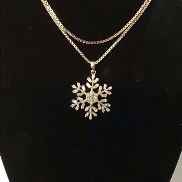 Jewelry - Sterling Silver and CZ Snowflake Pendant‎ with a 24” Sterling Silver Box Chain